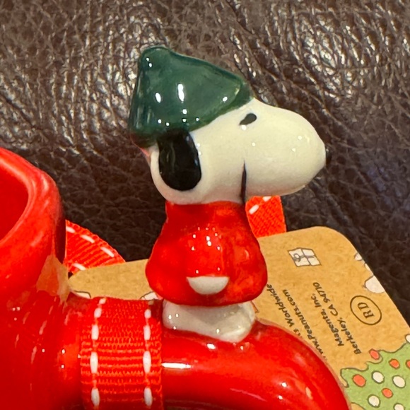 MERRY & BRIGHT Snoopy Figural Christmas Mug - Rae Dunn Peanuts Collection - Picture 3 of 12